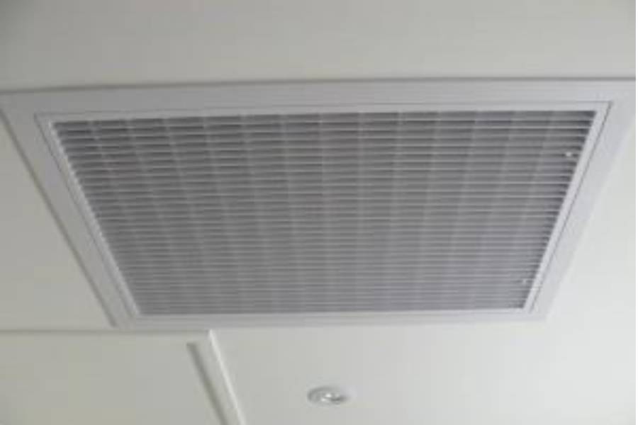 Cleaning Ducted Heat Pump Filters
